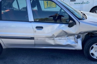 Pare choc arriere PEUGEOT 106