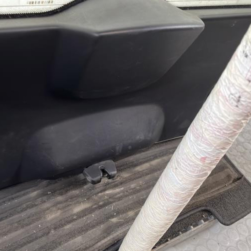 Malle/Hayon arriere PEUGEOT 308 1 Photo n°16