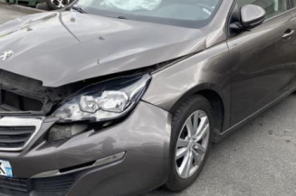 Pare choc arriere PEUGEOT 308 2