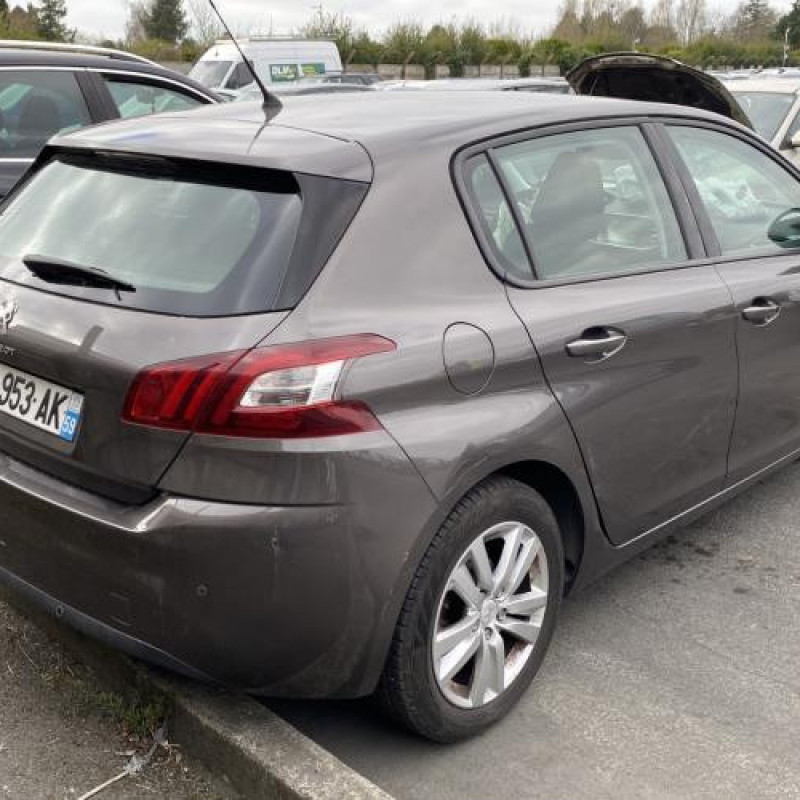 Pare choc arriere PEUGEOT 308 2 Photo n°11
