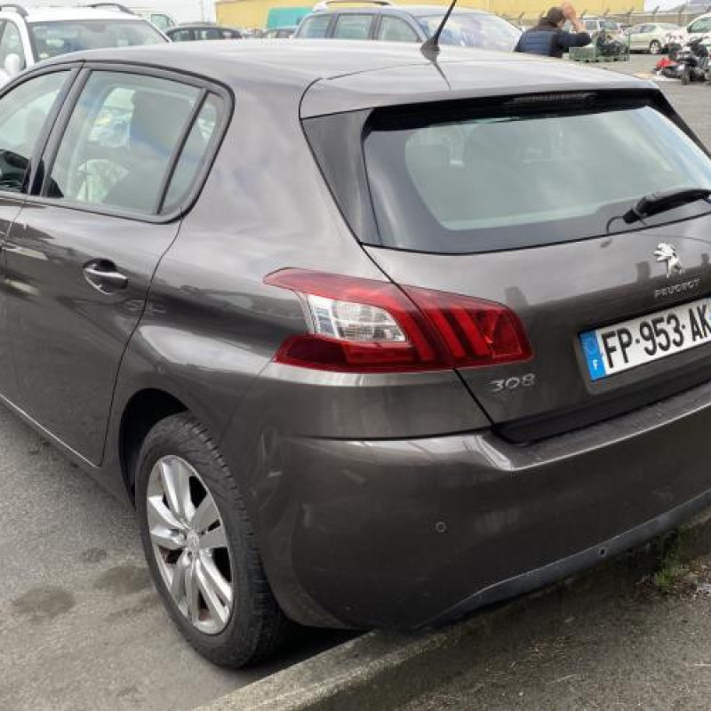 Pare choc arriere PEUGEOT 308 2 Photo n°12