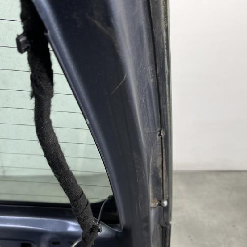 Malle/Hayon arriere CITROEN C4 1 Photo n°8