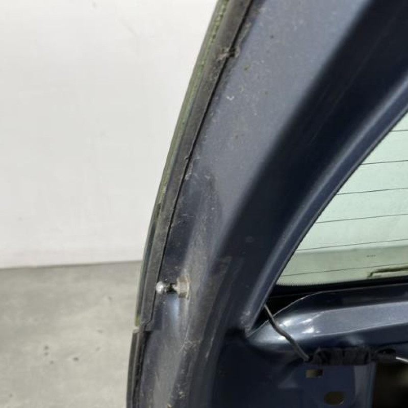 Malle/Hayon arriere CITROEN C4 1 Photo n°9