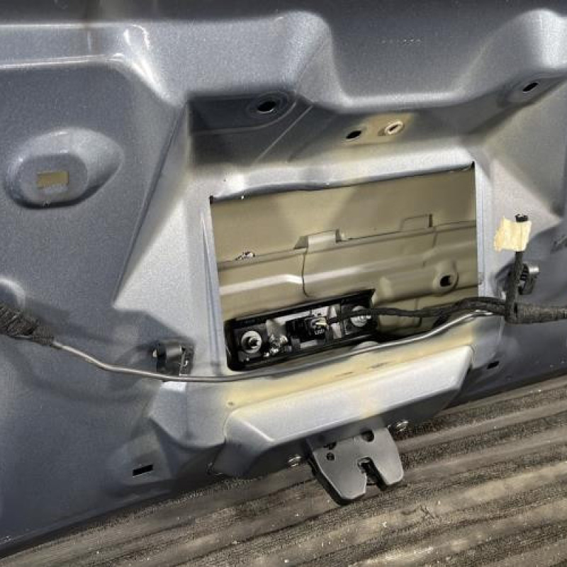 Malle/Hayon arriere CITROEN C4 1 Photo n°10