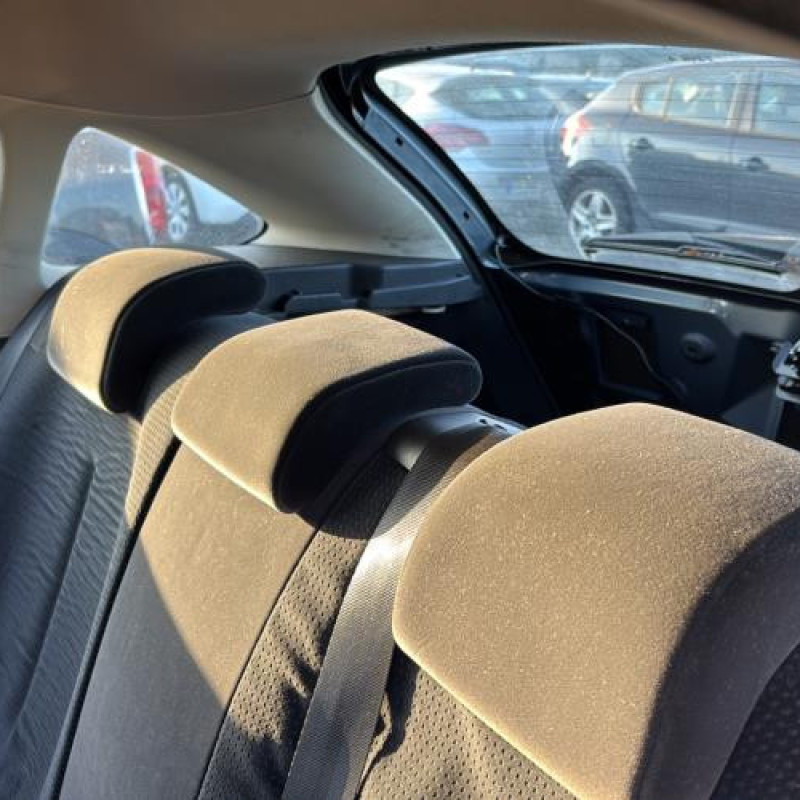 Pare choc avant CITROEN C4 1 Photo n°16