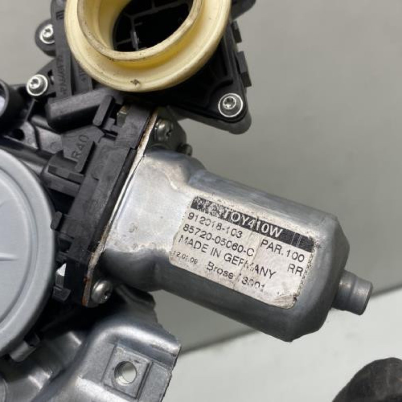 Leve vitre electrique arriere gauche TOYOTA AVENSIS 3 Photo n°5