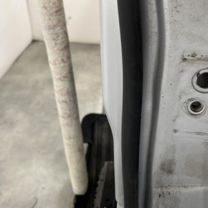 Porte arriere gauche CITROEN C5 2 Photo n°4