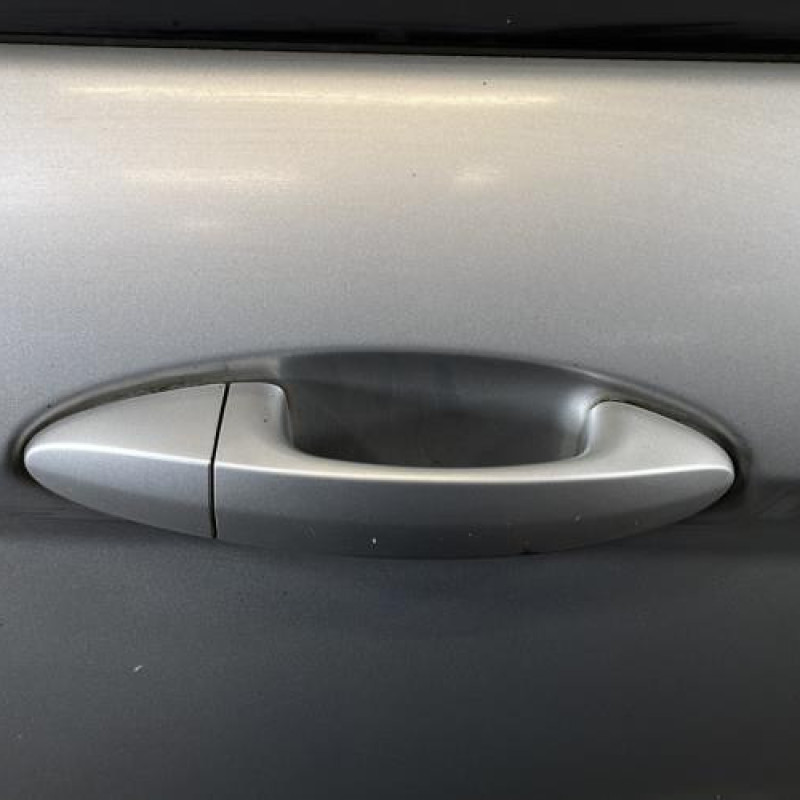Porte avant droit FORD FIESTA 6 Photo n°2