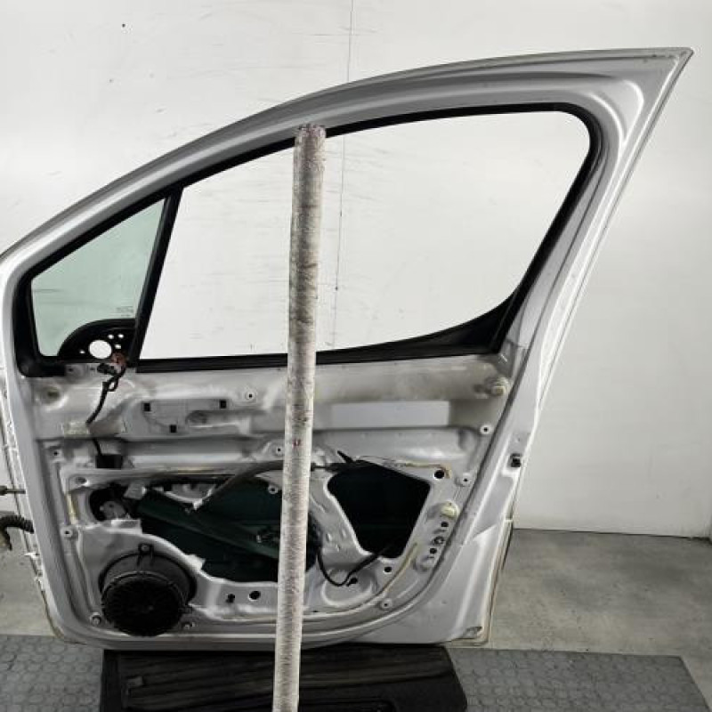 Porte avant droit CITROEN BERLINGO 2 Photo n°6