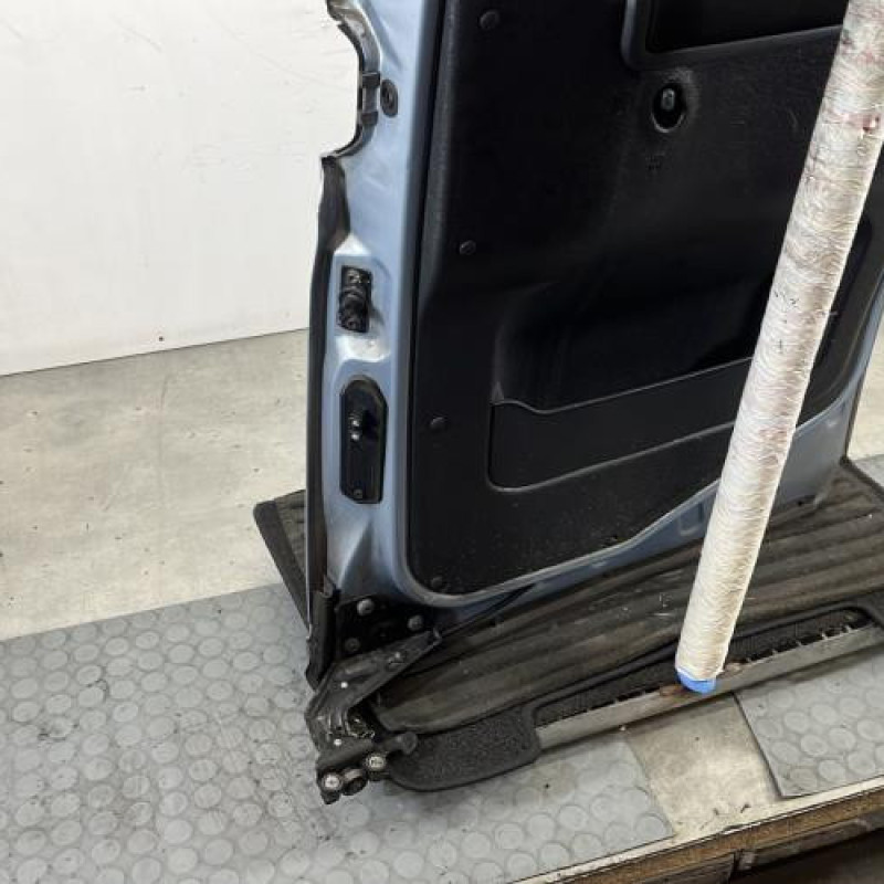 Porte laterale droit PEUGEOT PARTNER 1 Photo n°4