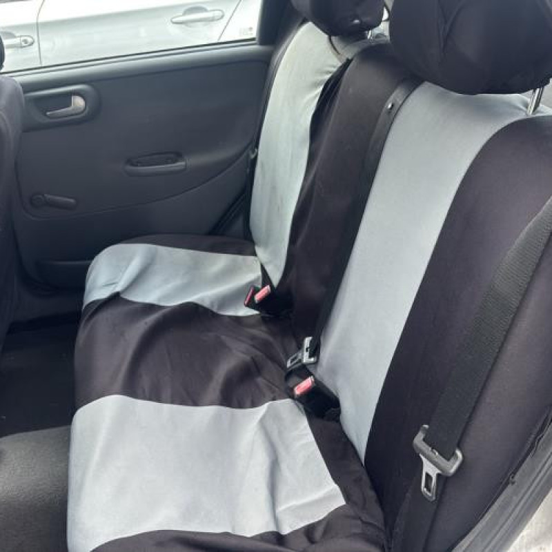 Trappe d'essence OPEL CORSA C Photo n°17