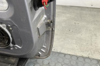 Porte avant gauche PEUGEOT 106
