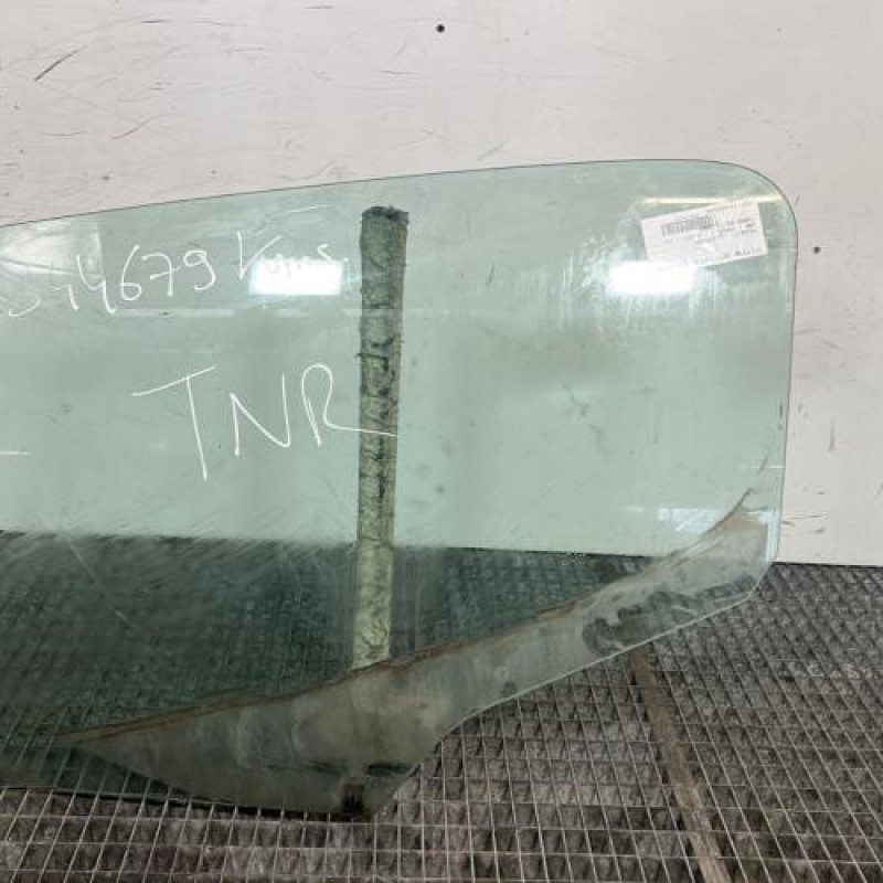 Vitre arriere gauche PEUGEOT 308 1 Photo n°1