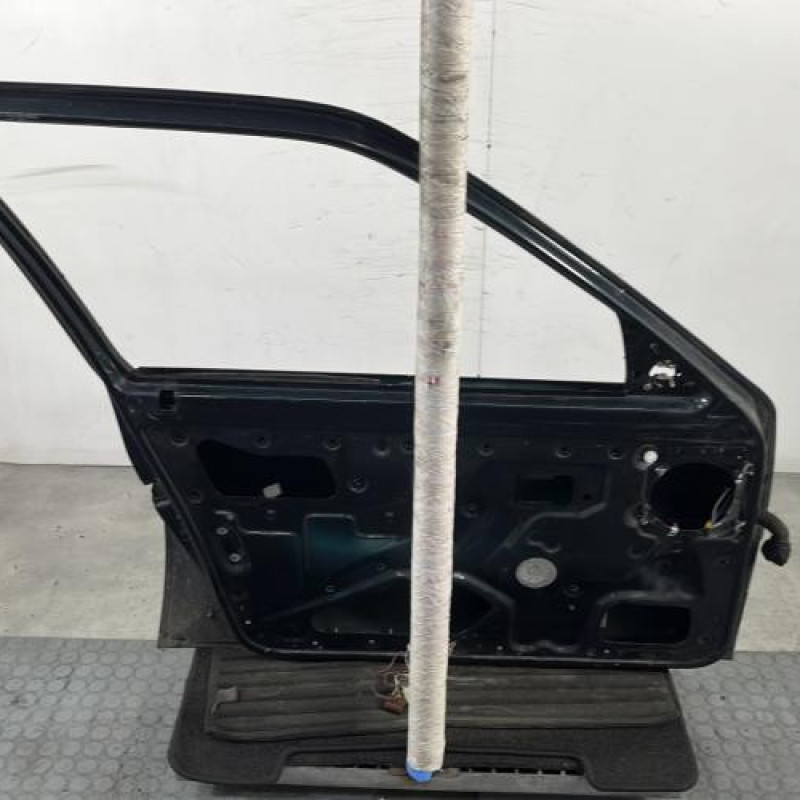 Porte avant gauche PEUGEOT 205 Photo n°5