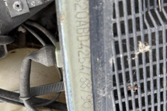 Vitre arriere droit PEUGEOT 205