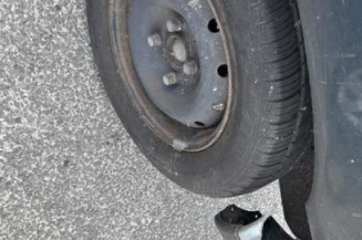 Vitre arriere droit PEUGEOT 205