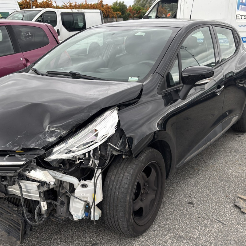 RENAULT CLIO 4 PHASE 2 0.9i - 12V TURBO TCE 90 Photo n°12