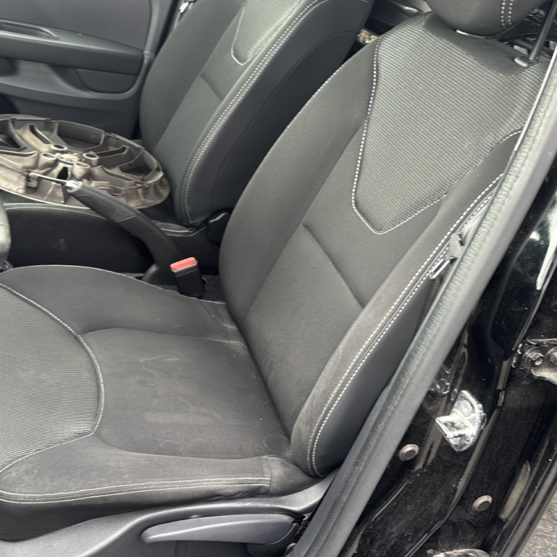 RENAULT CLIO 4 PHASE 2 0.9i - 12V TURBO TCE 90 Photo n°22