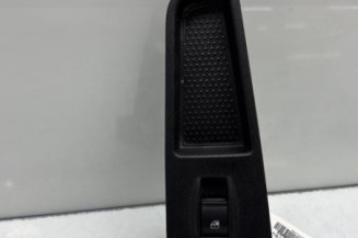 Interrupteur de leve vitre avant droit FIAT GRANDE PUNTO Photo n°1