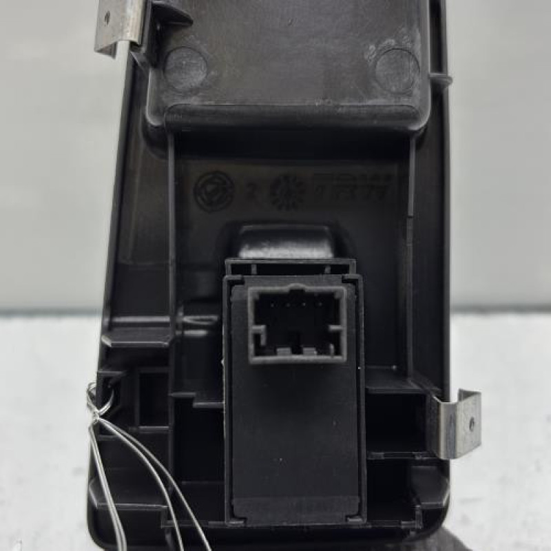 Interrupteur de leve vitre avant droit FIAT GRANDE PUNTO Photo n°5