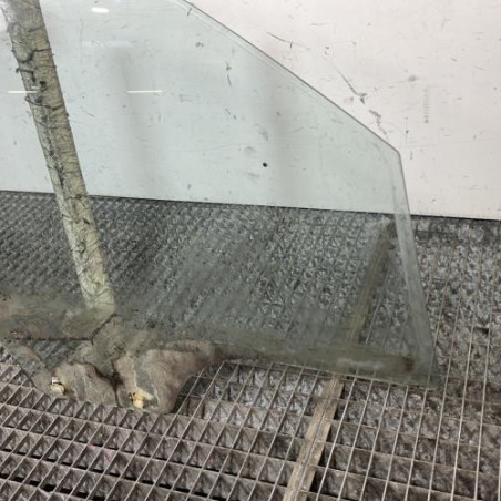 Vitre avant droit HYUNDAI I 10 1