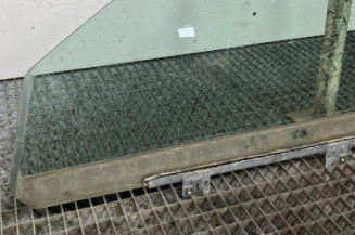 Vitre avant gauche RENAULT LAGUNA 1