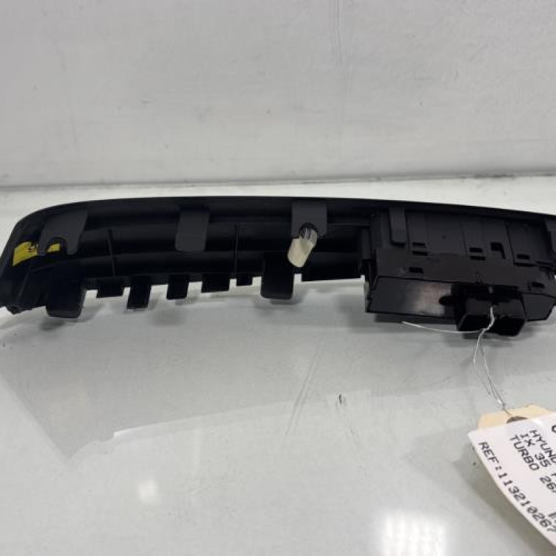 Interrupteur de leve vitre arriere gauche HYUNDAI IX 35 Photo n°4