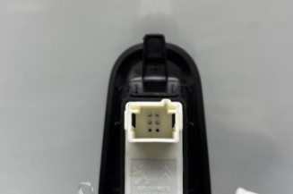 Interrupteur de leve vitre arriere gauche CITROEN C4 PICASSO 2