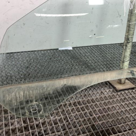 Vitre avant gauche BMW SERIE 1 E88