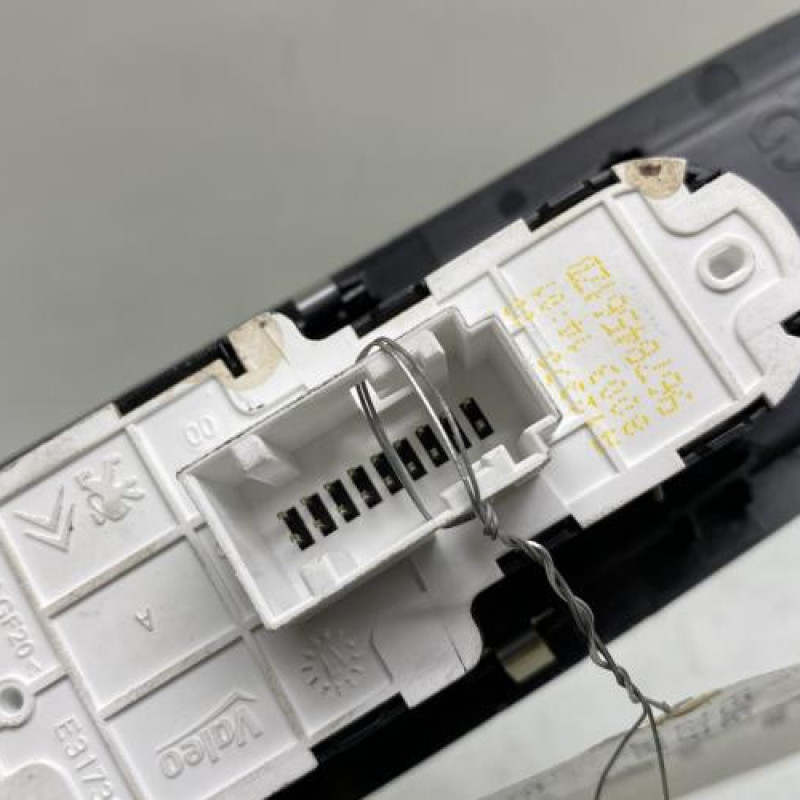 Interrupteur de leve vitre avant gauche PEUGEOT EXPERT 3 Photo n°3