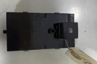 Interrupteur de leve vitre avant droit OPEL ASTRA K Photo n°1