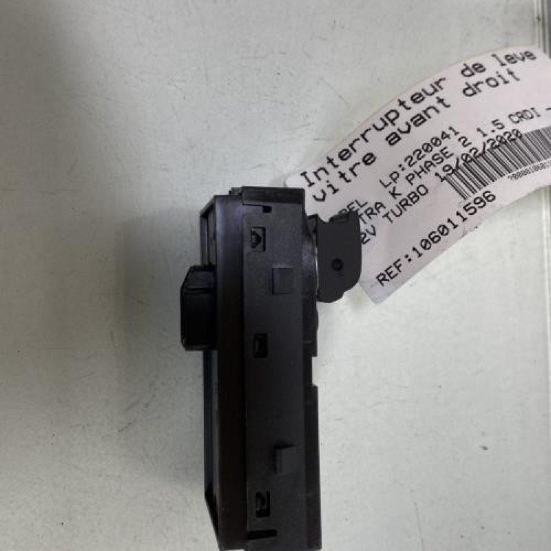 Interrupteur de leve vitre avant droit OPEL ASTRA K Photo n°3