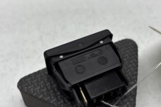 Interrupteur de leve vitre avant droit PEUGEOT 405