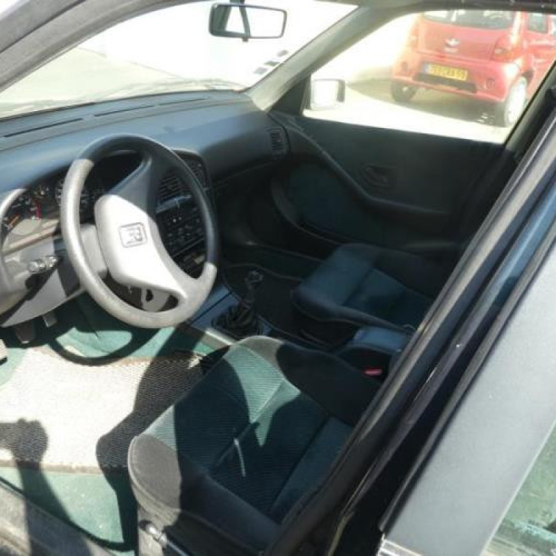 Interrupteur de leve vitre avant droit PEUGEOT 405 Photo n°9