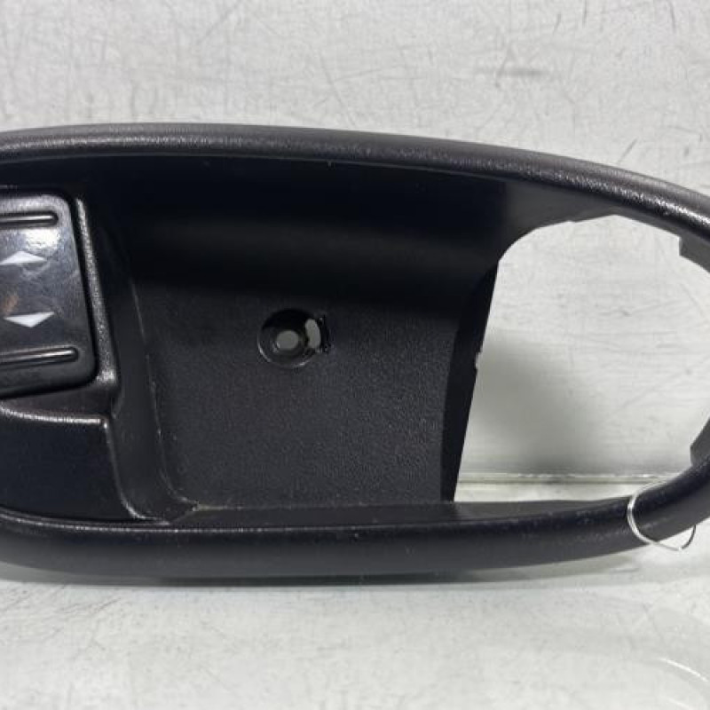 Interrupteur de leve vitre avant droit FORD MONDEO 3 Photo n°1