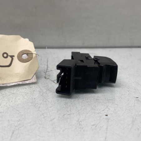 Interrupteur de leve vitre avant droit SUZUKI SWIFT 3