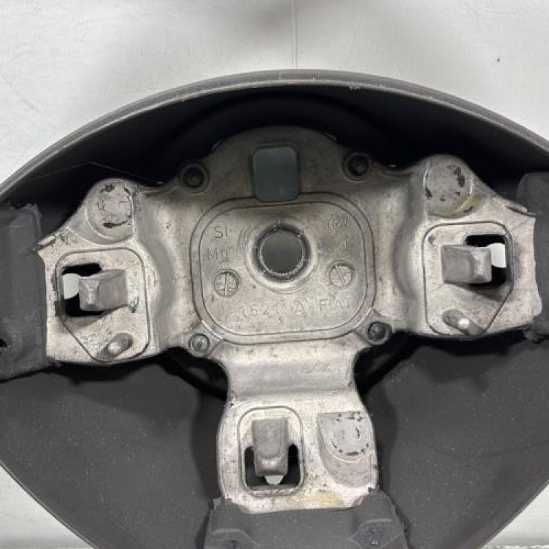 Volant FIAT PANDA 2 Photo n°2