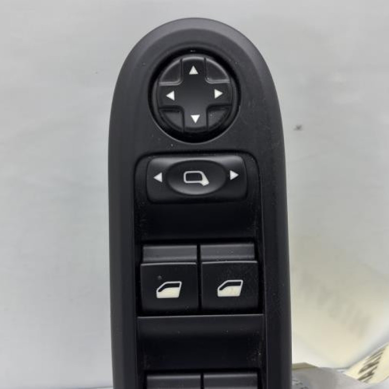 Interrupteur de leve vitre avant gauche PEUGEOT 308 1 Photo n°2