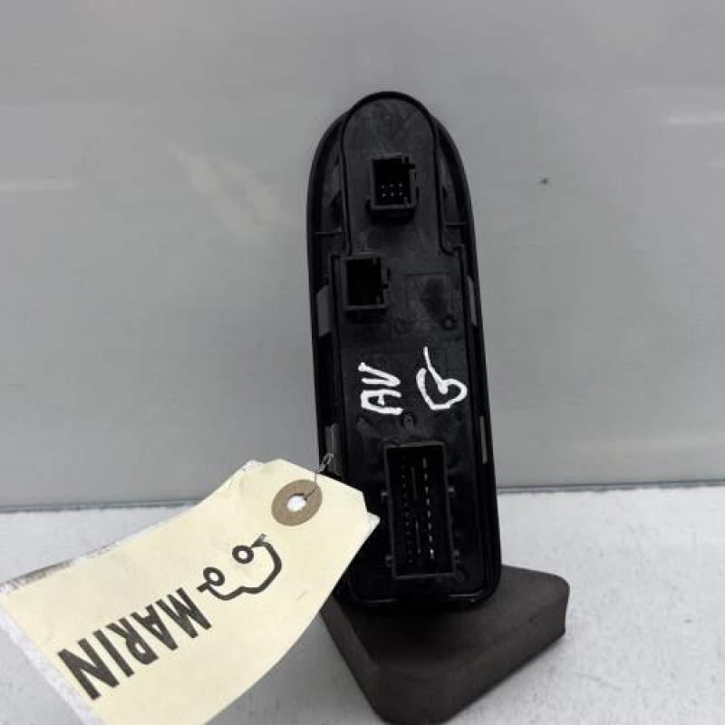 Interrupteur de leve vitre avant gauche PEUGEOT 308 1 Photo n°4