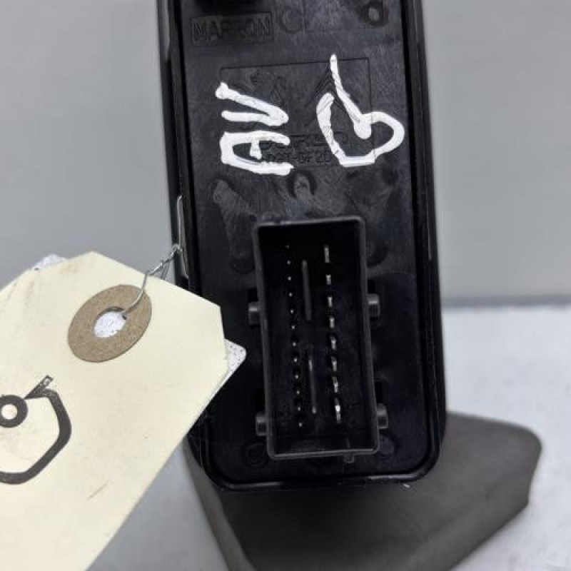 Interrupteur de leve vitre avant gauche PEUGEOT 308 1 Photo n°5