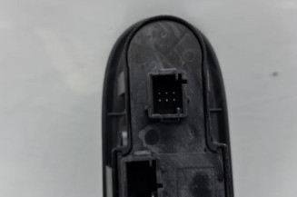 Interrupteur de leve vitre avant gauche PEUGEOT 308 1