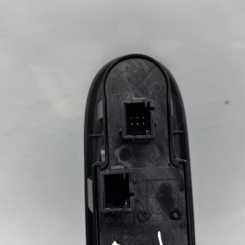 Interrupteur de leve vitre avant gauche PEUGEOT 308 1 Photo n°6