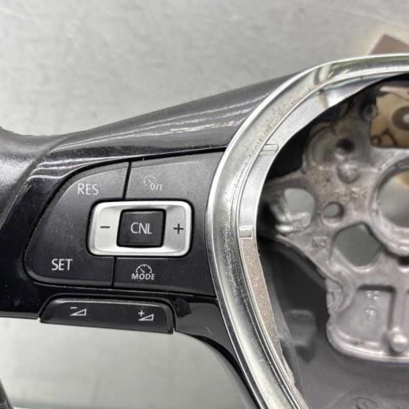 Volant VOLKSWAGEN GOLF 7 Photo n°3