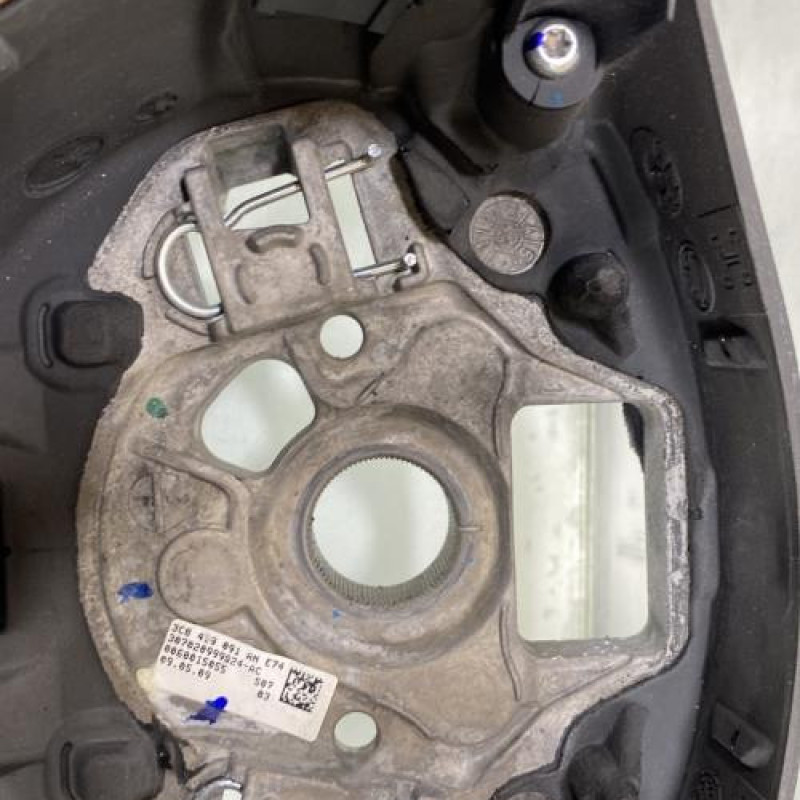 Volant VOLKSWAGEN GOLF 6 Photo n°4