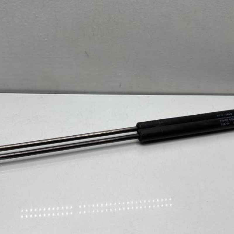 Verin de coffre HYUNDAI SANTA FE 1 Photo n°2