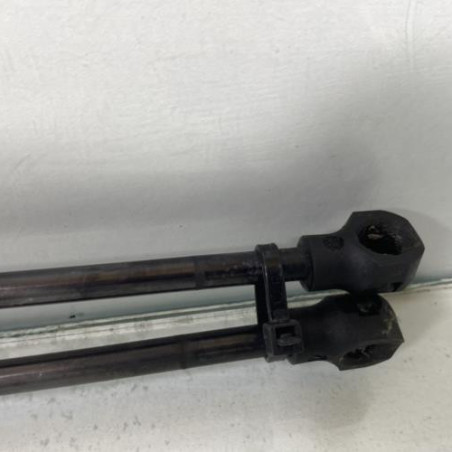 Verin de coffre PEUGEOT 2008 2