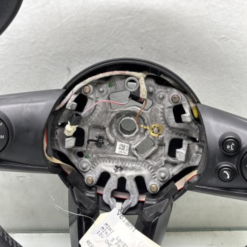 Volant MINI MINI 3 F56 Photo n°2