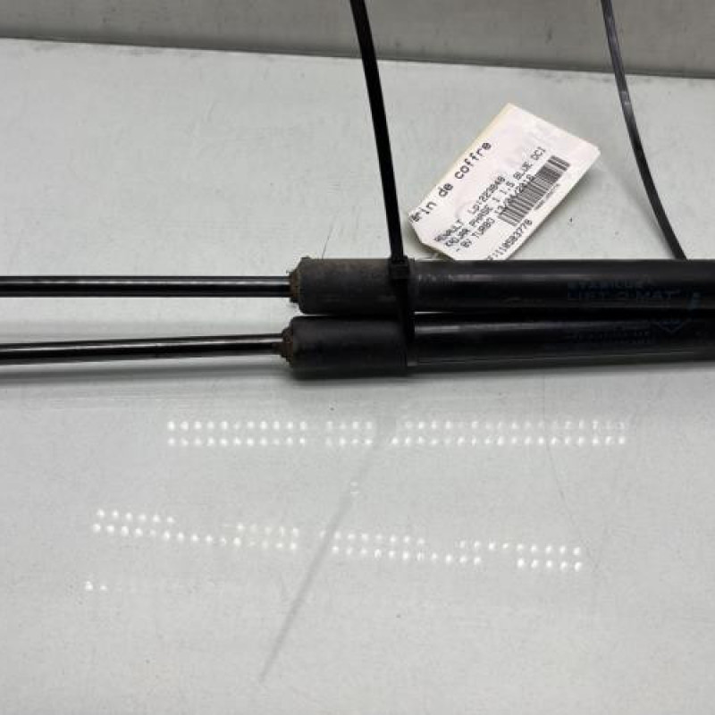 Verin de coffre RENAULT KADJAR Photo n°3