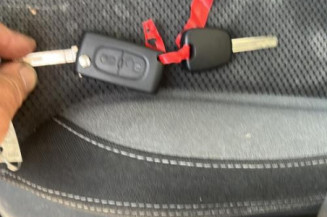 Interrupteur de leve vitre avant gauche CITROEN C3 2