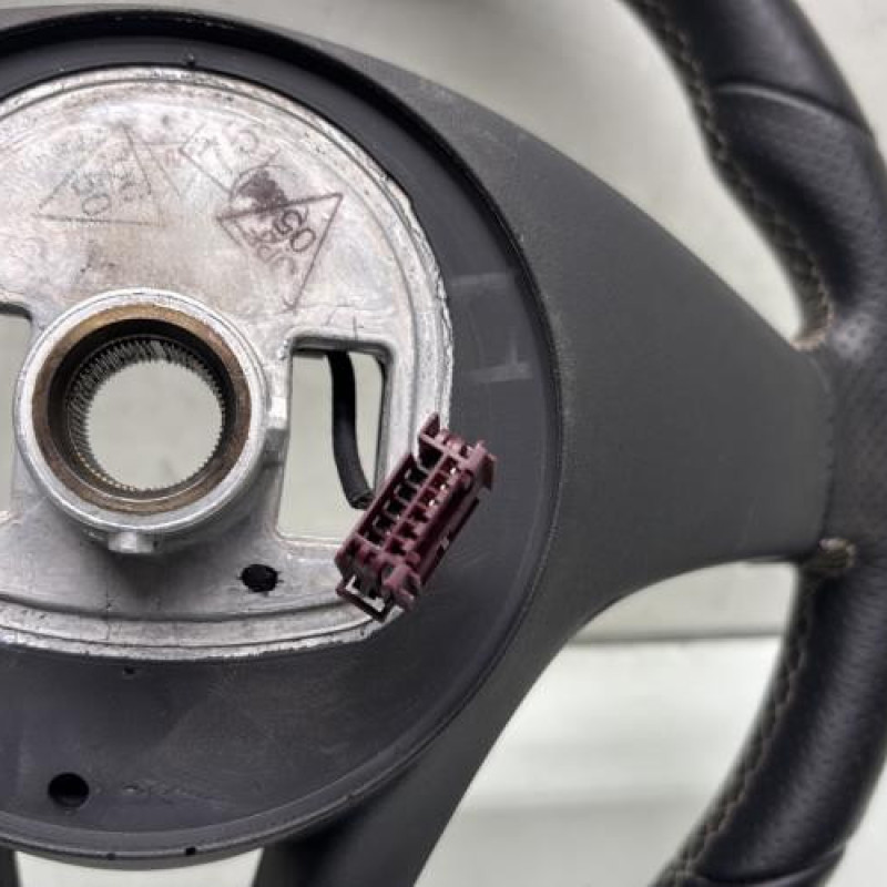 Volant MERCEDES CLASSE A 176 Photo n°4